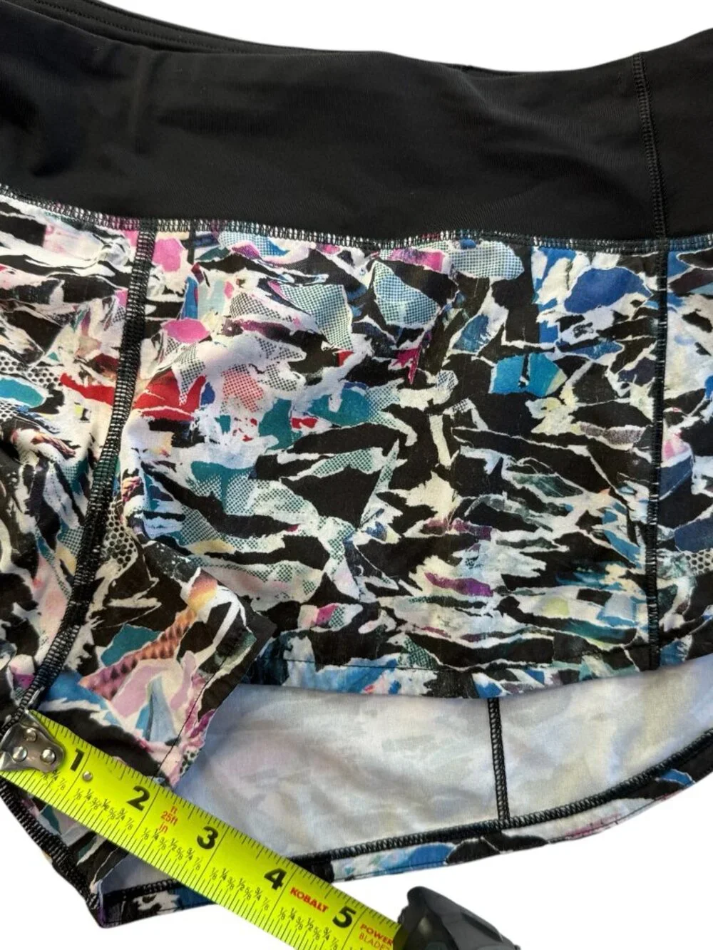 Lululemon Shorts Black Waist White Abstract Blue Pattern. Size women's 8.  Short
